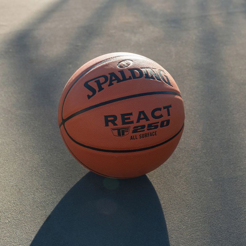 Košarkarska žoga Spalding React TF-250 76801Z