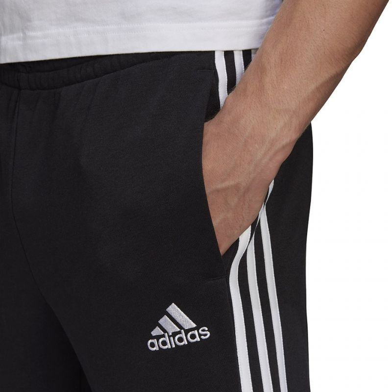 Adidas Essentials Tapered Cuff 3 pruge M GK8831