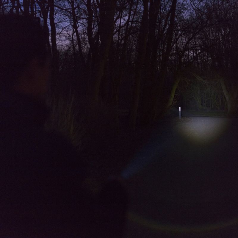 Aluminijska svjetiljka Macgyver s glatkom regulacijom svjetla 200 LM 102275