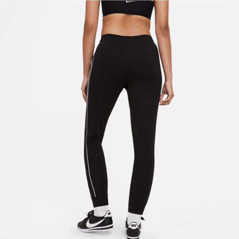 Nike Sportswear Joggers W CZ8340 010