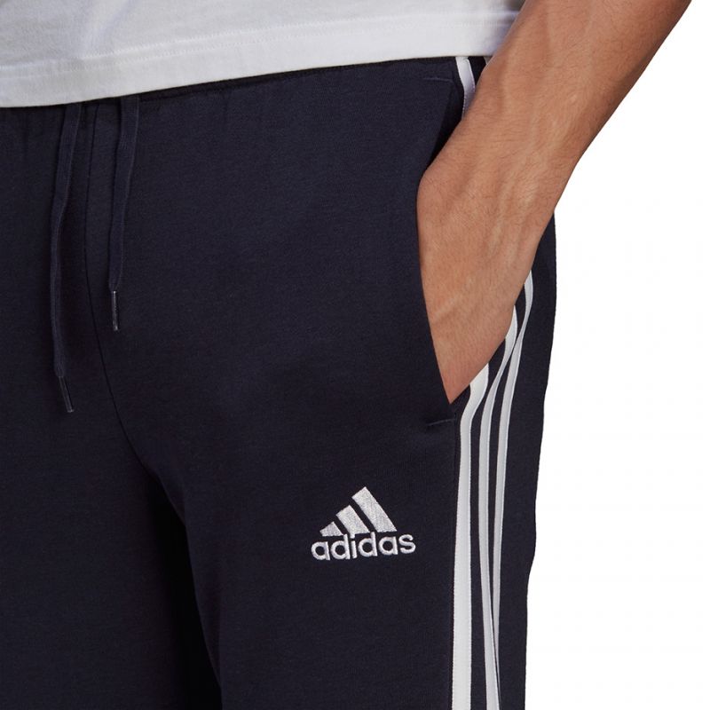 Hlače Adidas Essentials Fleece Tapered Cuff 3-Band M GK8823